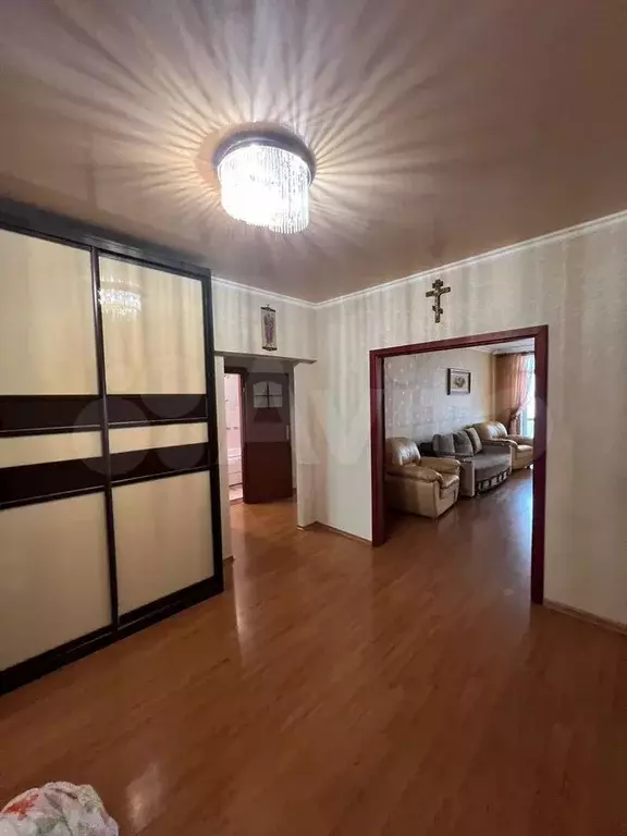 3-к. квартира, 120 м, 3/6 эт. - Фото 1