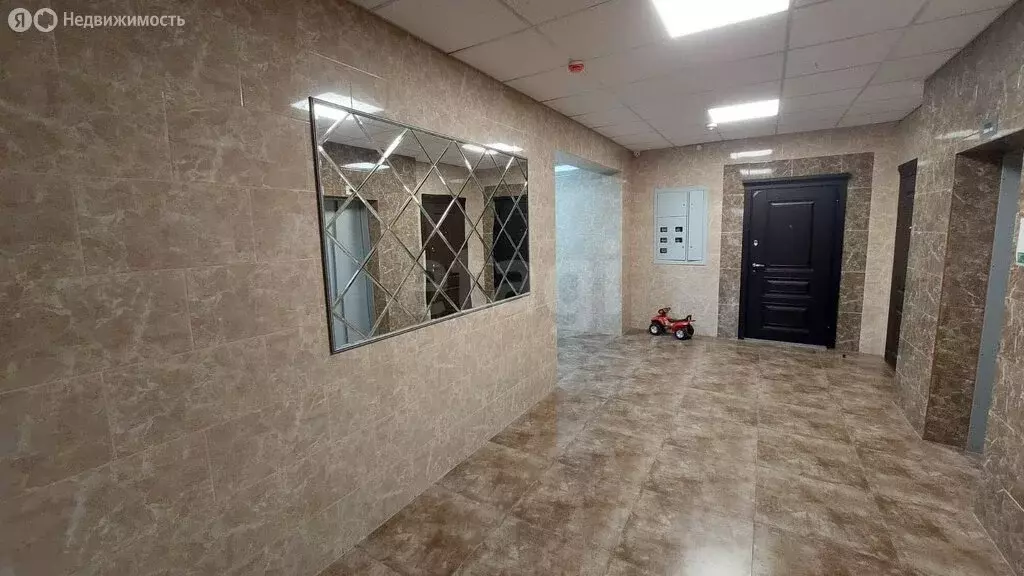 2-комнатная квартира: Владикавказ, улица Астана Кесаева, 44Вк2 (78.5 ... - Фото 1