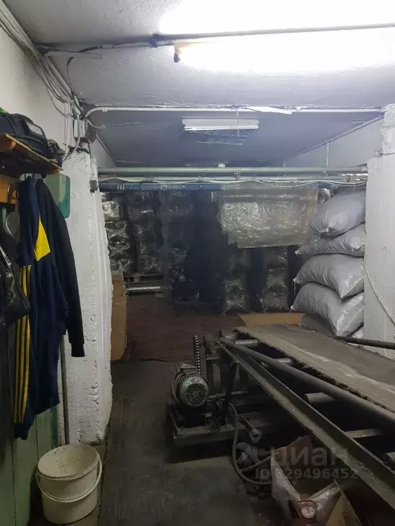 Помещение свободного назначения в Коми, Воркута ул. Суворова, 19 (91 ... - Фото 1