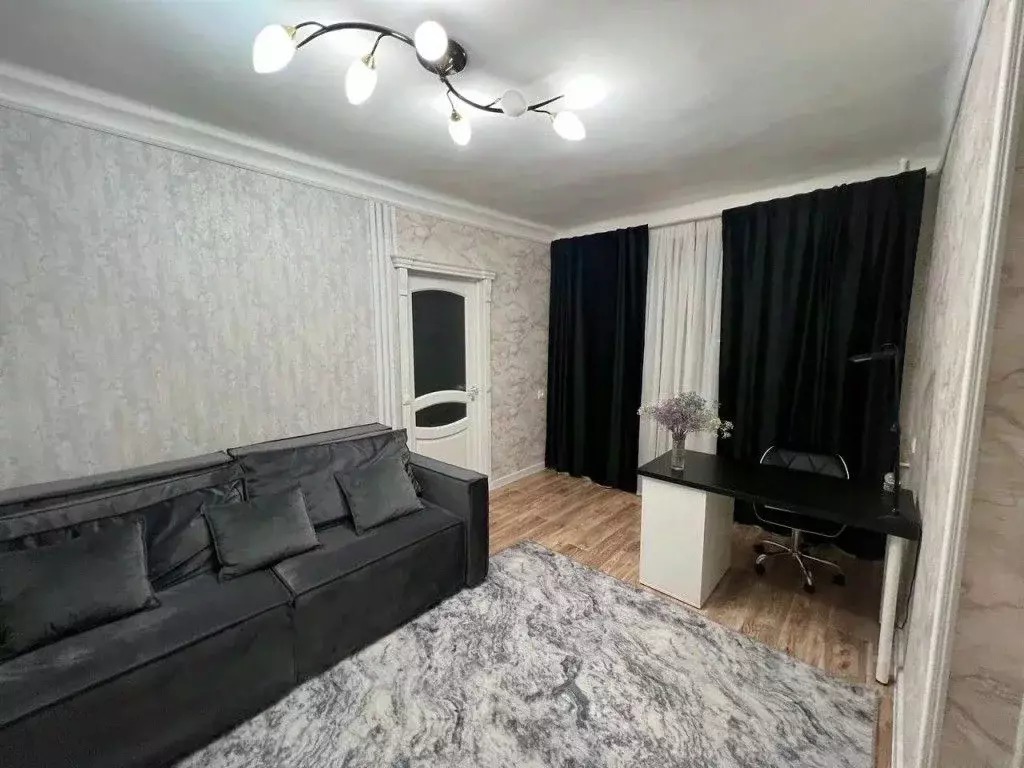 2-к кв. Нижегородская область, Нижний Новгород просп. Гагарина, 7 ... - Фото 1