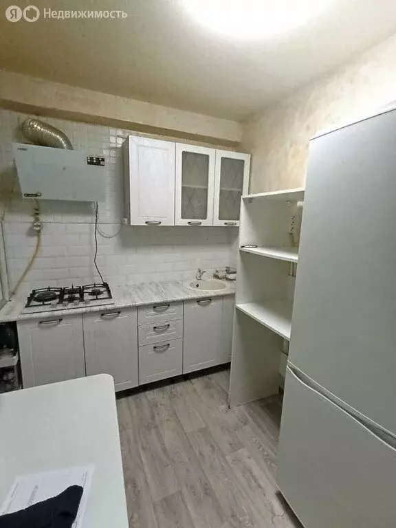 3-комнатная квартира: Воткинск, Ленинградская улица, 13 (54.6 м) - Фото 1