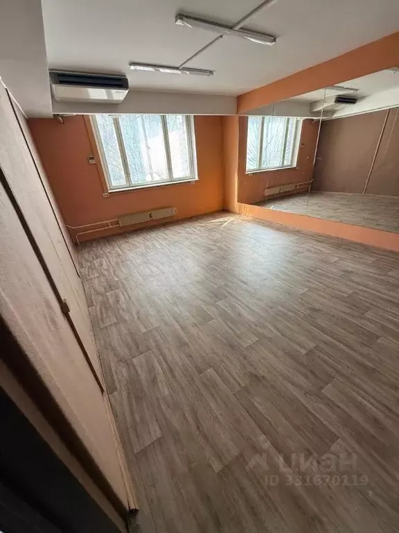 Помещение свободного назначения в Москва Сходненская ул., 25 (159 м) - Фото 1