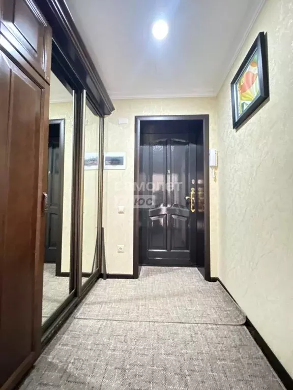 3-к кв. Кабардино-Балкария, Нальчик ул. Ватутина, 1 (63.0 м) - Фото 0