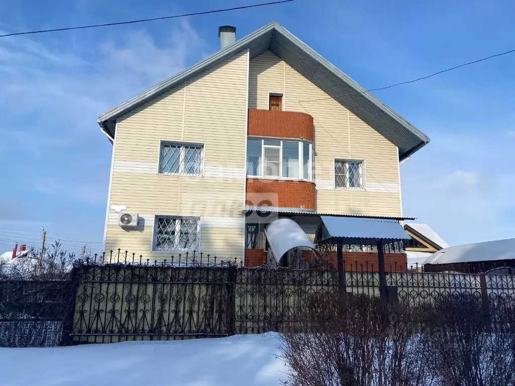 Коттедж в Белгородская область, Старый Оскол Сиреневая ул., 27 (319 м) - Фото 1