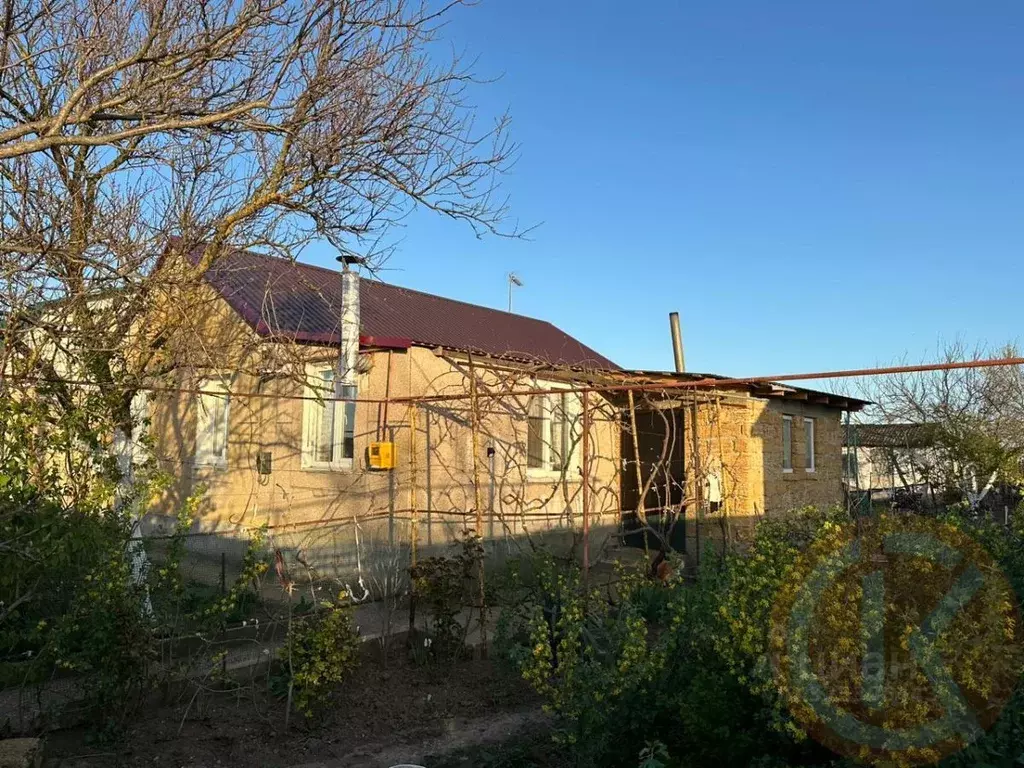 Дом в Крым, Сакский район, Штормовское с/пос, с. Хуторок ул. Новая, 2 ... - Фото 1