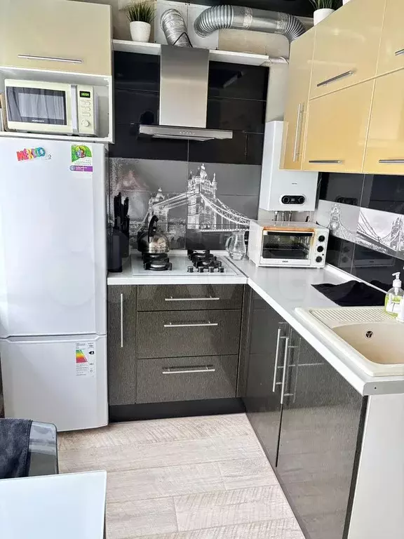 2-к. квартира, 44 м, 5/5 эт. - Фото 0