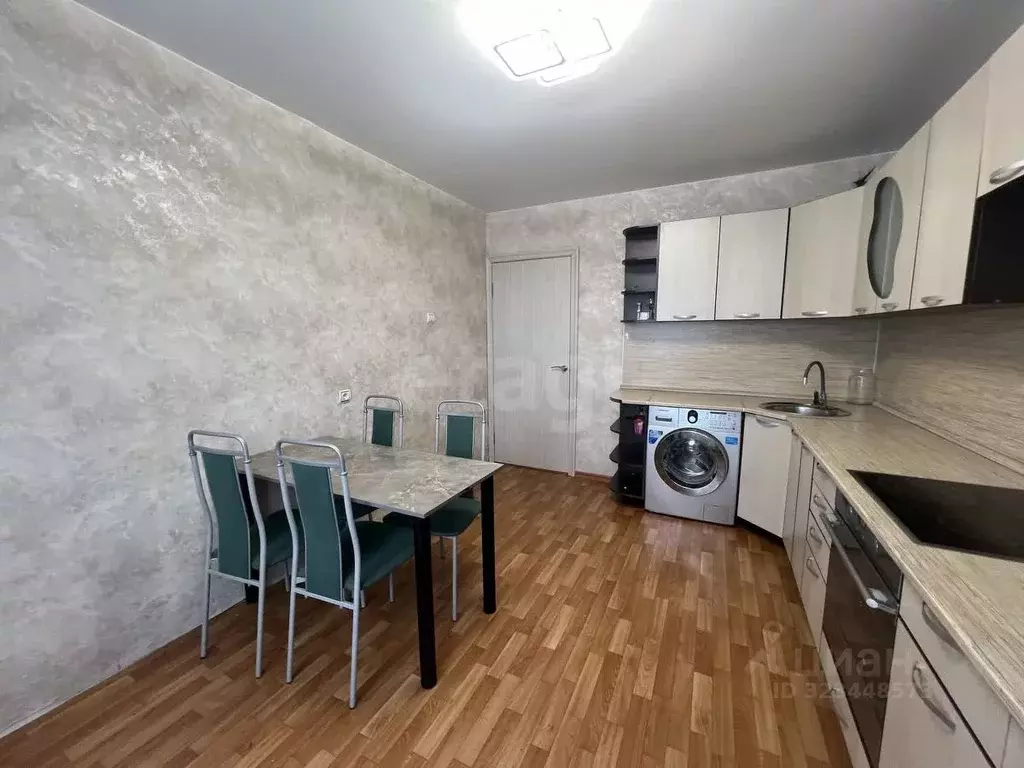 1-к кв. Тюменская область, Тюмень Народная ул., 10 (45.0 м) - Фото 2