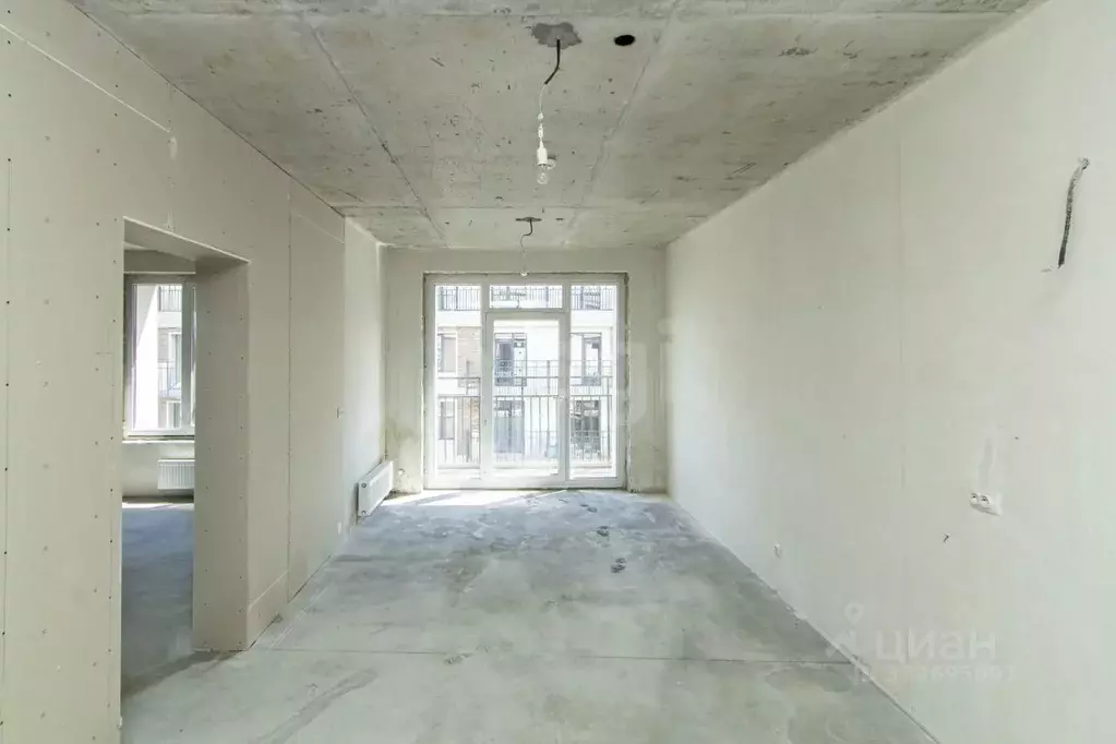2-к кв. Тюменская область, Тюмень Причальная ул., 7 (73.4 м) - Фото 0