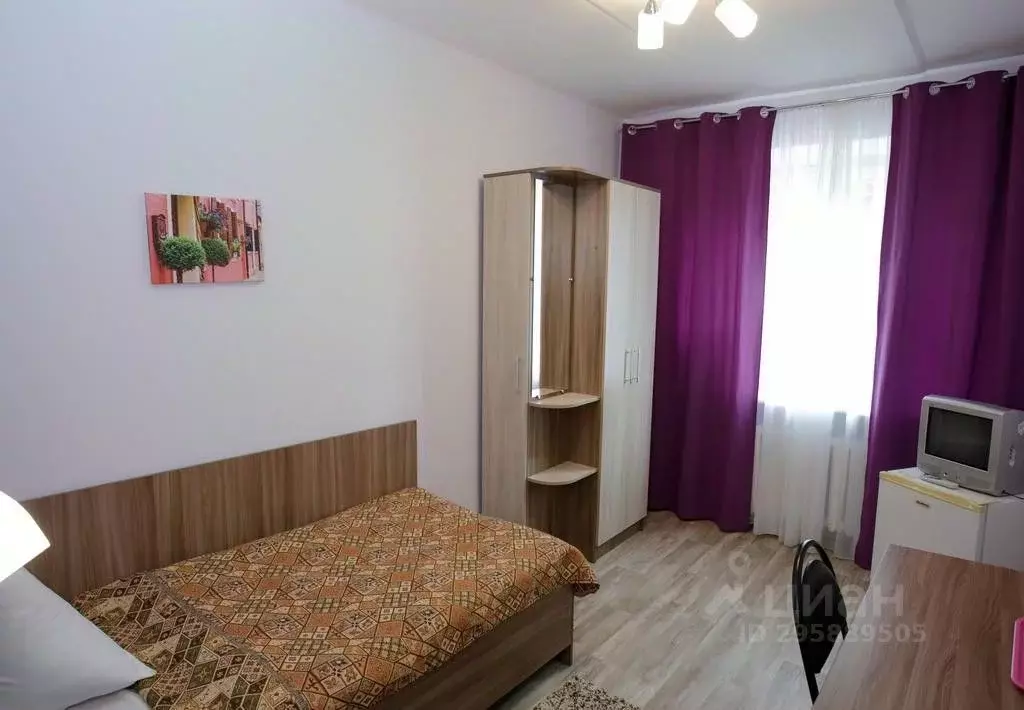 Комната Астраханская область, Ахтубинск ул. Черно-Иванова, 2 (15.0 м) - Фото 1