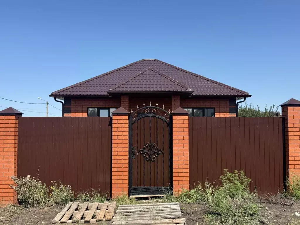 Дом в Белгородская область, Белгородский район, Разумное рп, ... - Фото 1