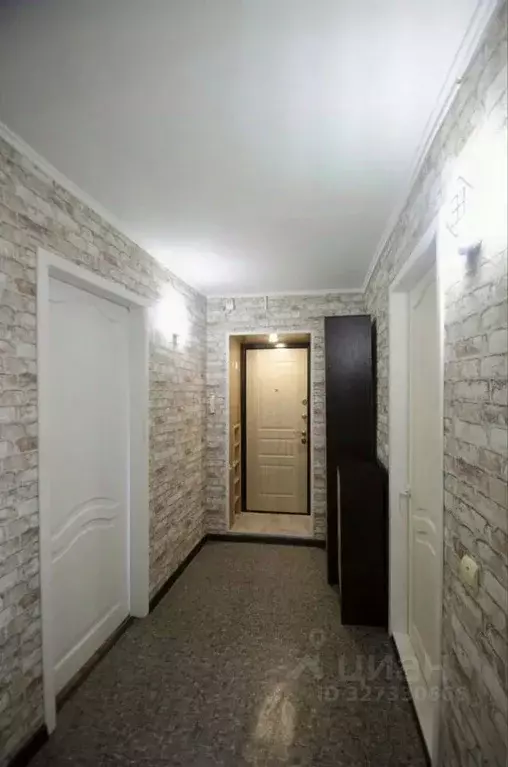 3-к кв. Омская область, Омск Городок Нефтяников мкр, ул. 50 лет ... - Фото 2