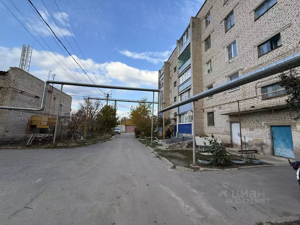 3-к кв. Волгоградская область, Котельниково ул. Гришина, 143 (56.6 м) - Фото 1