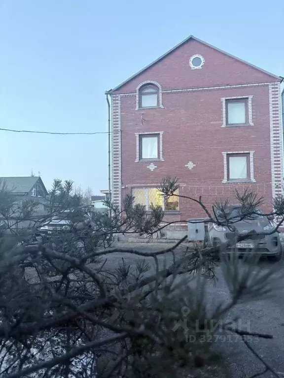 Коттедж в Ленинградская область, Ломоносовский район, Виллозское ... - Фото 1