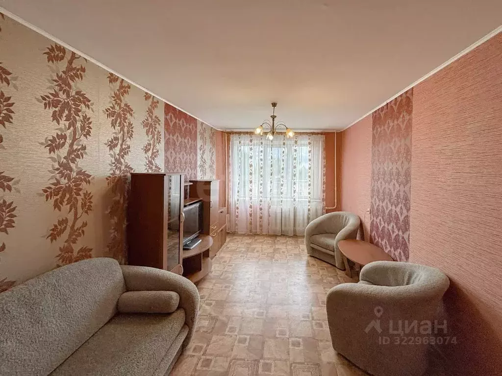 2-к кв. Псковская область, Порхов Красноармейская ул., 15 (52.4 м) - Фото 1