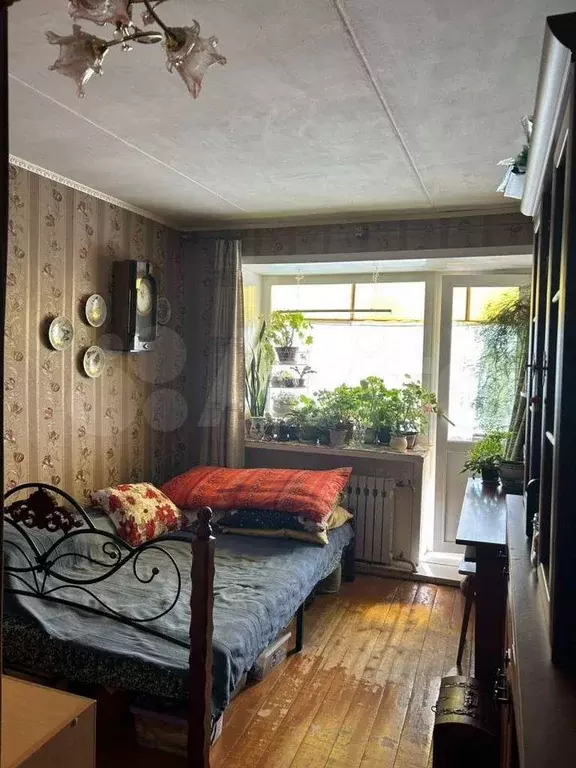 1-к. квартира, 30 м, 4/4 эт. - Фото 0