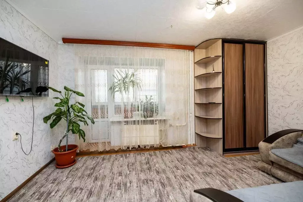 3-к кв. Ханты-Мансийский АО, Сургут ул. Островского, 14 (67.5 м) - Фото 2