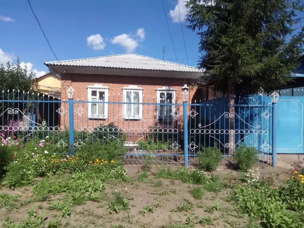 Дом в Омская область, Омск Порт-Артур мкр, ул. 1 Мая, 57 (108 м) - Фото 0