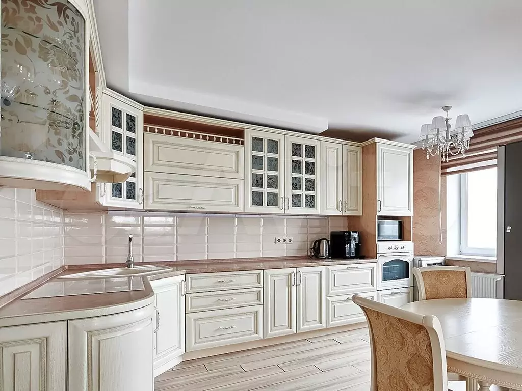 2-к. квартира, 60 м, 12/15 эт. - Фото 0