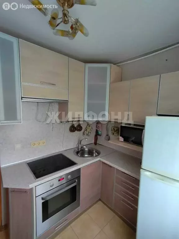 2-комнатная квартира: Новосибирск, Красный проспект, 94 (40.8 м) - Фото 0