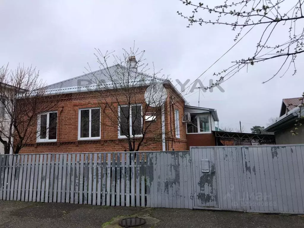 Дом в Адыгея, Майкоп Привокзальная ул., 160 (148 м) - Фото 0