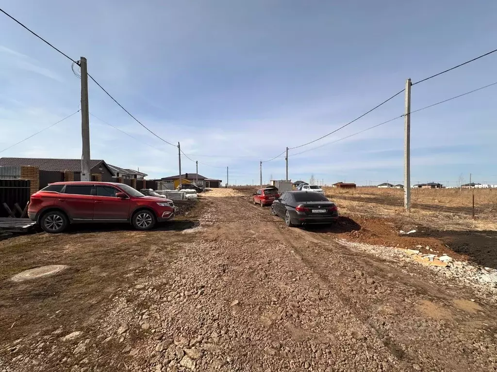 Участок в Татарстан, Тукаевский район, д. Азьмушкино ул. Вахитова, 16 ... - Фото 0