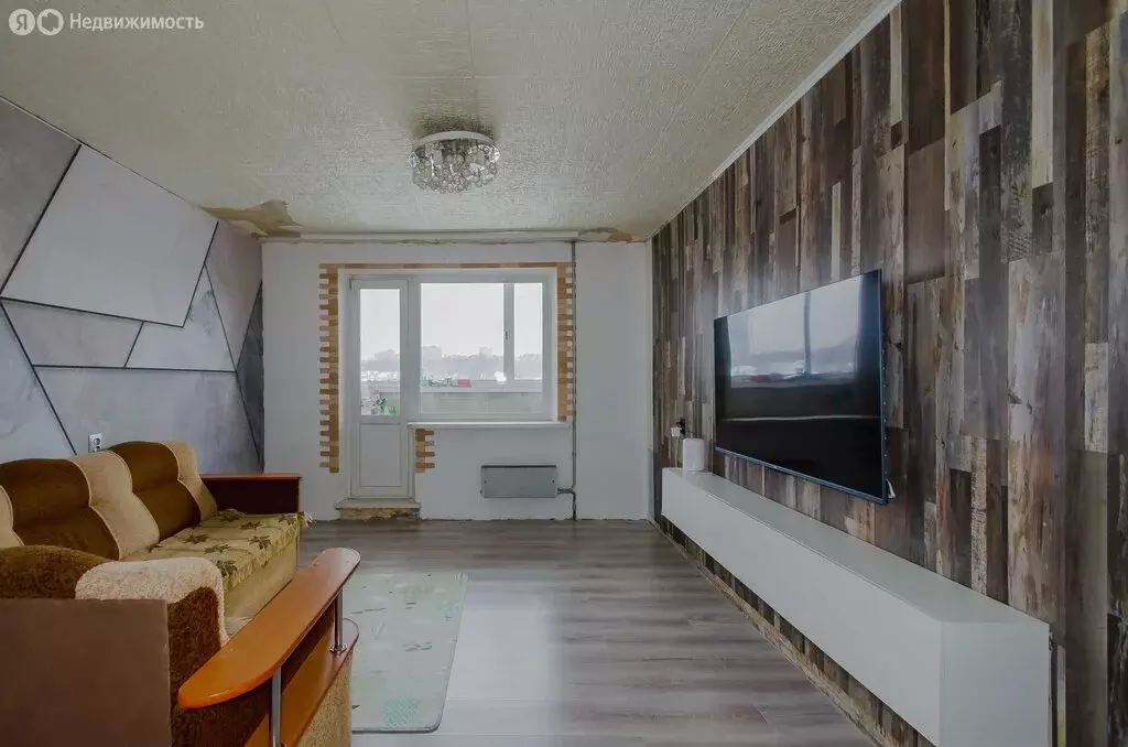 3-комнатная квартира: Екатеринбург, Окружная улица, 8 (63.4 м) - Фото 2