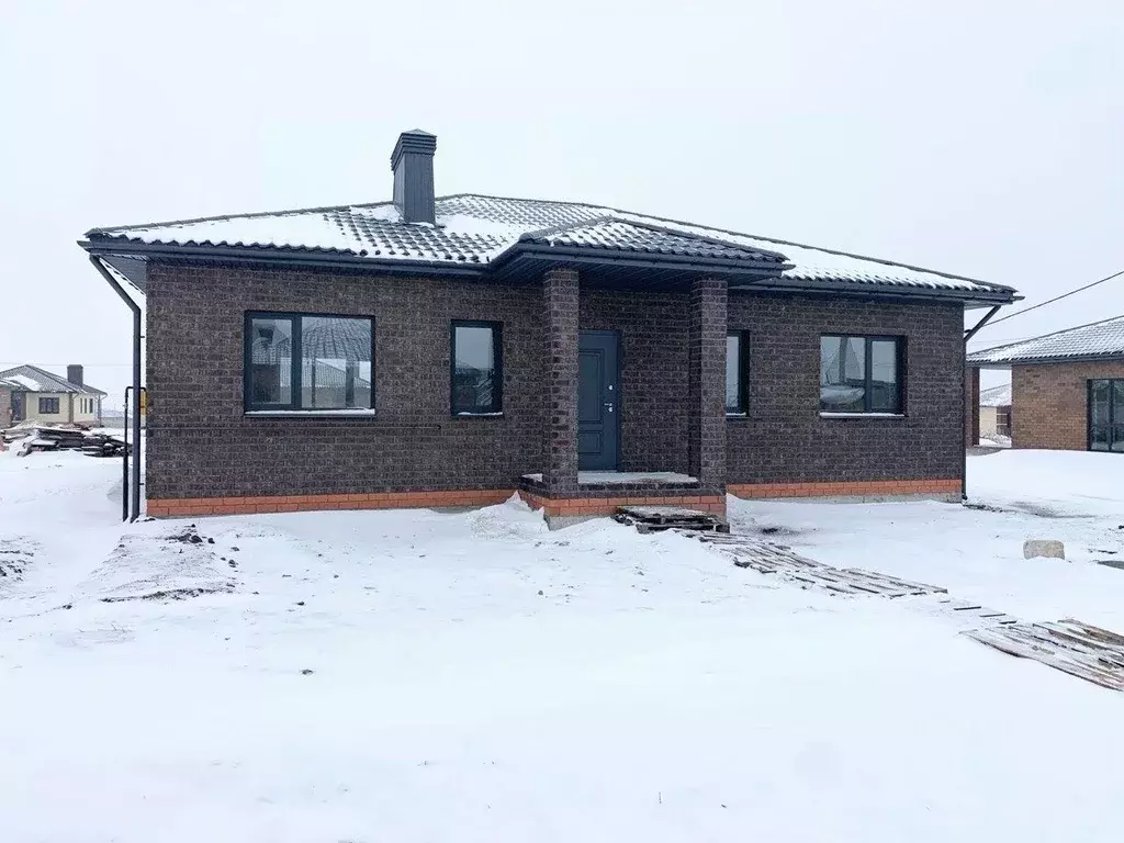 Дом в Татарстан, Лаишевский район, Кирбинское с/пос, д. Травкино ул. ... - Фото 1