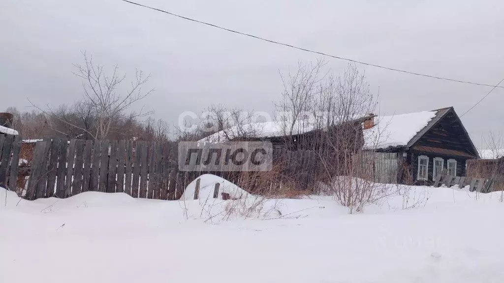 Дом в Свердловская область, Верхняя Синячиха пгт ул. 3-го ... - Фото 1