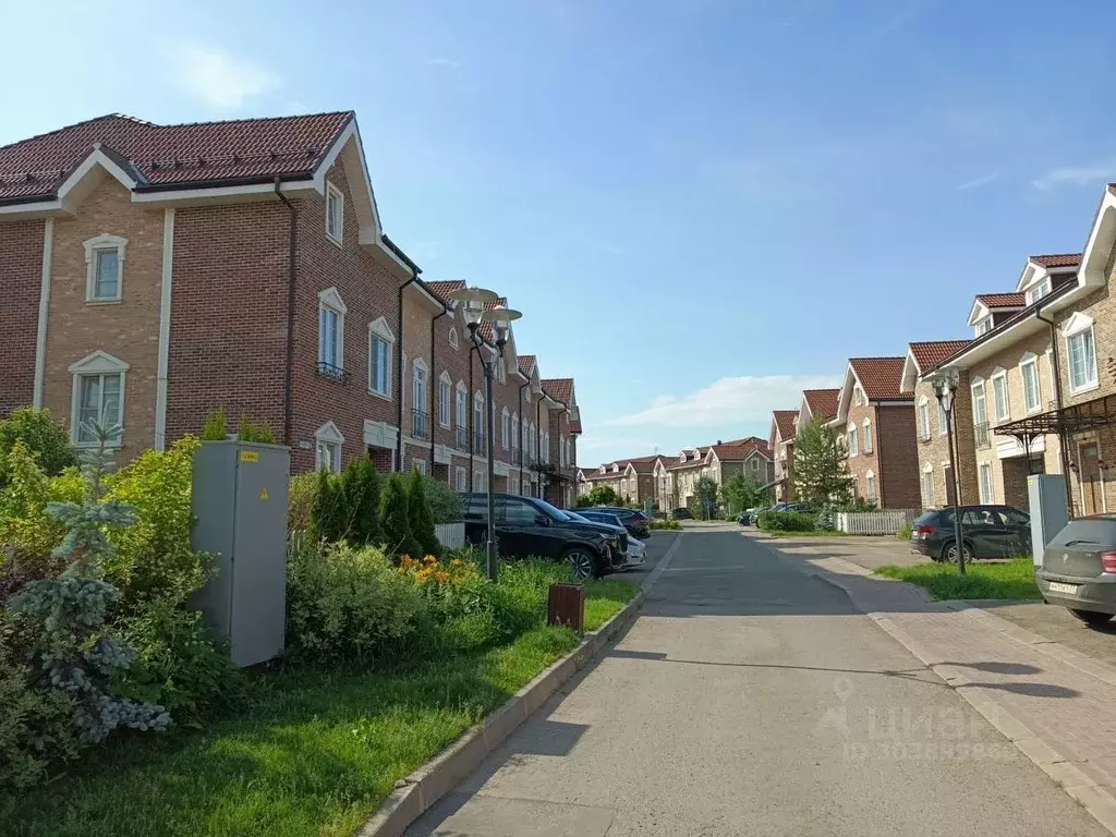 Таунхаус в Московская область, Красногорск городской округ, д. ... - Фото 1