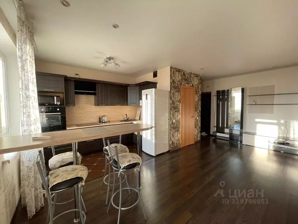 3-к кв. Свердловская область, Екатеринбург ул. Циолковского, 57 (75.0 ... - Фото 1