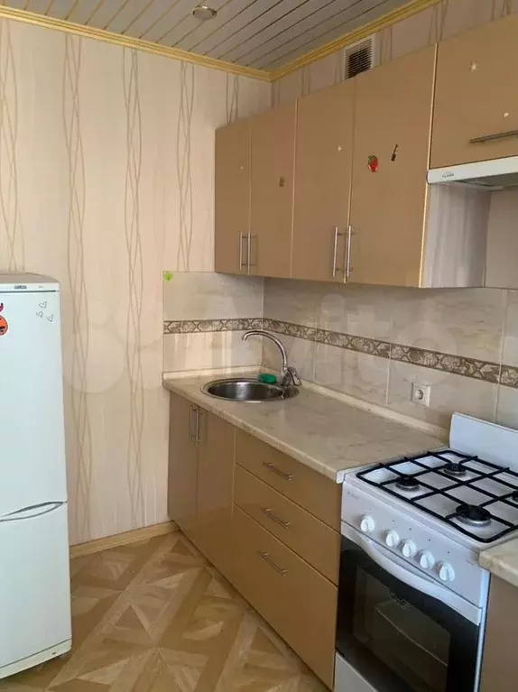 1-к. квартира, 42 м, 5/9 эт. - Фото 1