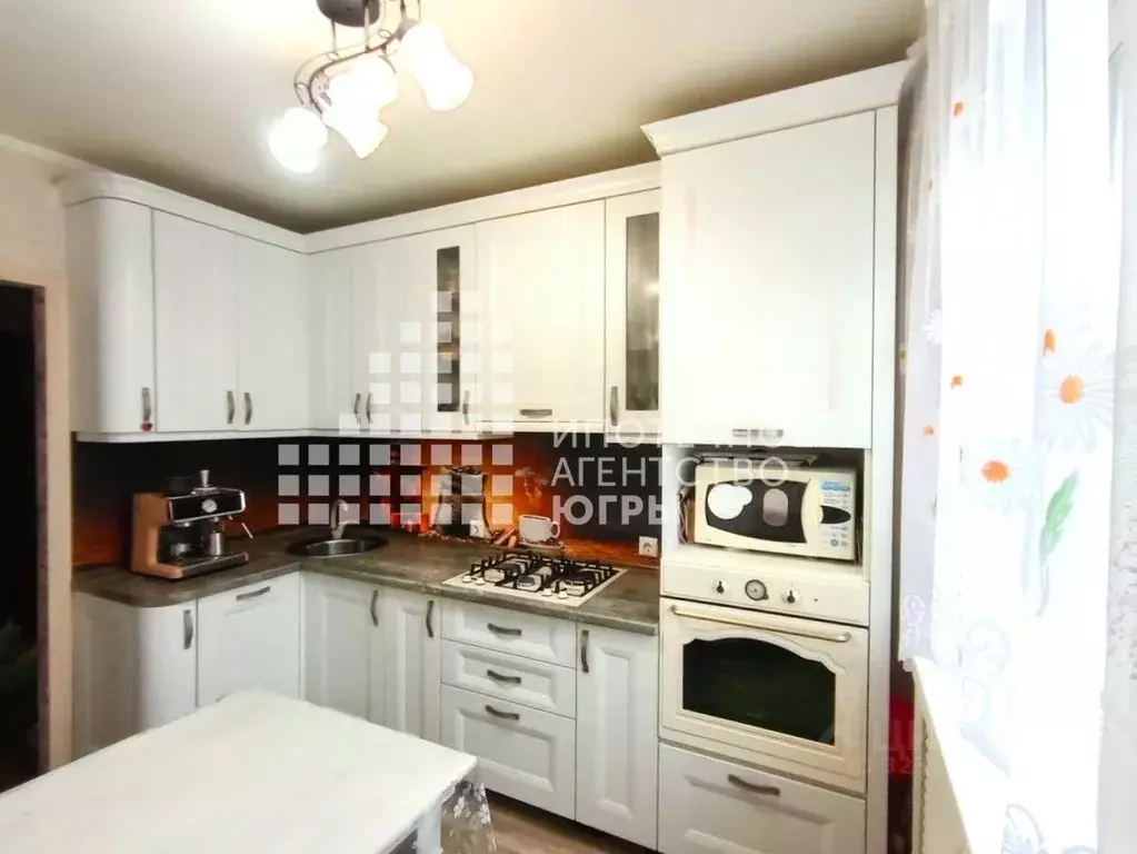 2-к кв. Ханты-Мансийский АО, Ханты-Мансийск Пролетарская ул., 8 (54.4 ... - Фото 1