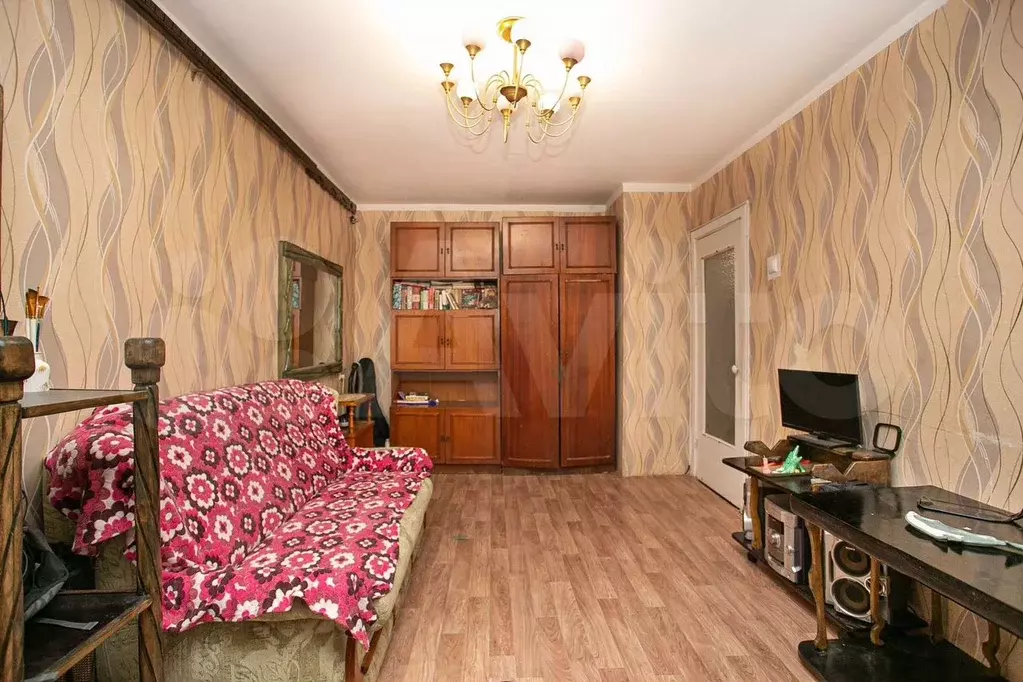 Комната 16 м в 3-к., 1/5 эт. - Фото 1
