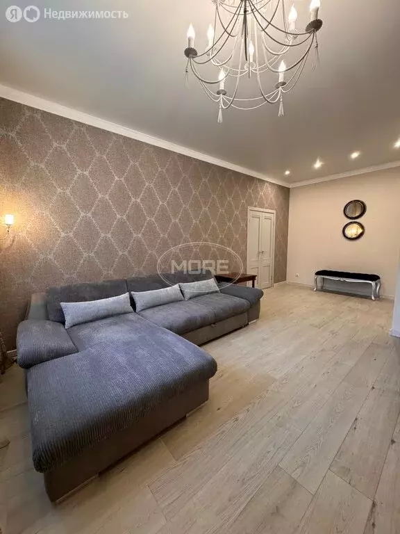 2-комнатная квартира: Калининград, улица Михаила Светлова, 16 (67 м) - Фото 1