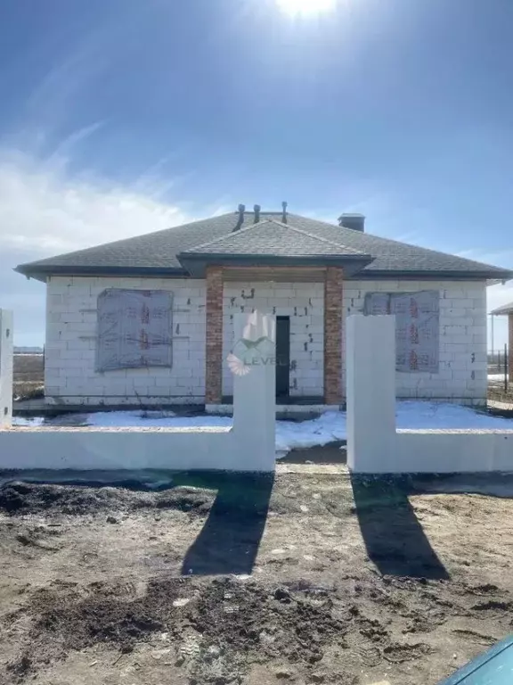 Дом в Саратовская область, Энгельсский район, Новопушкинское ... - Фото 1