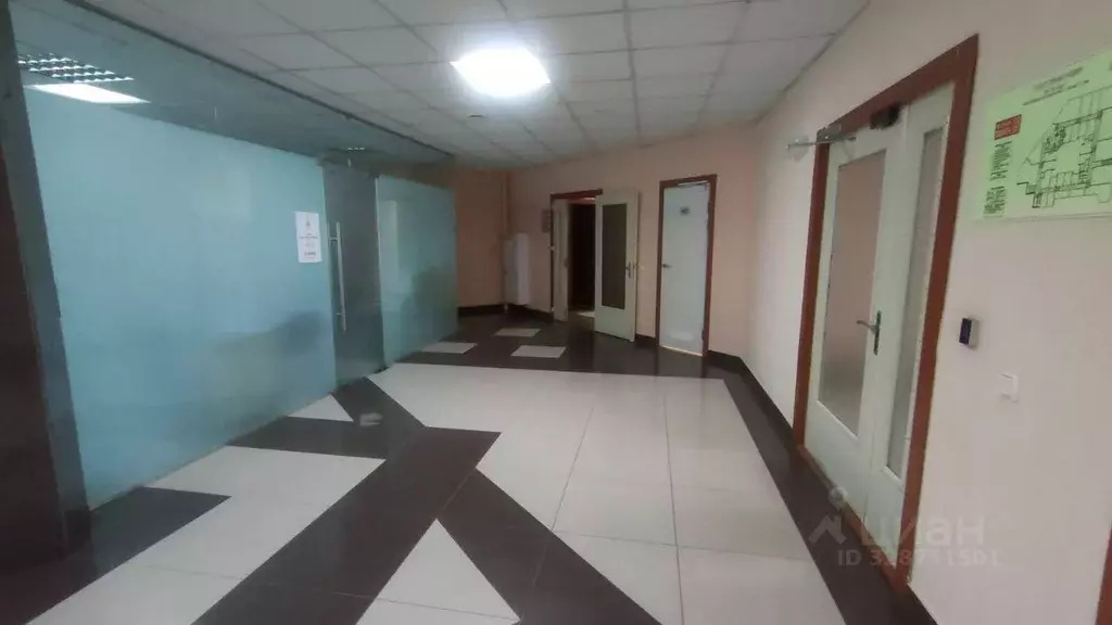 Офис в Санкт-Петербург пл. Конституции, 7 (61 м) - Фото 0