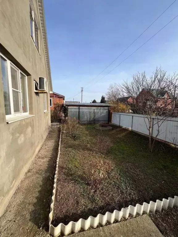 Дом в Краснодарский край, Динская ст-ца ул. Крестьянская, 1 (100 м) - Фото 2