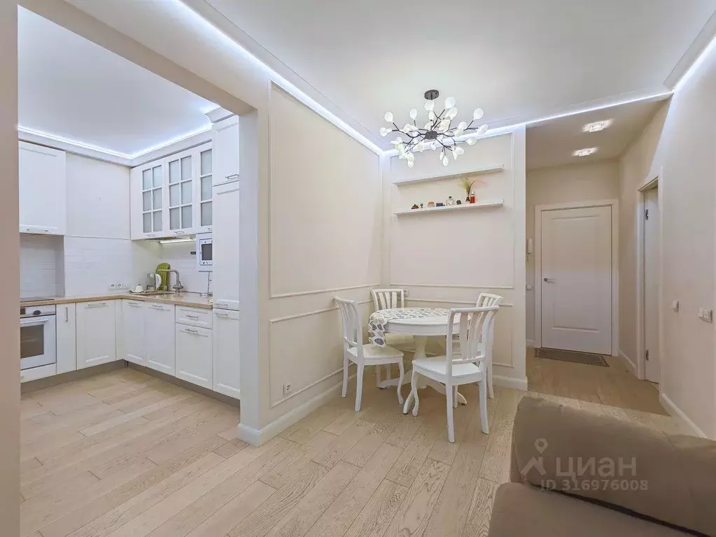 Квартира, 2 комнаты, 55.6 м - Фото 0