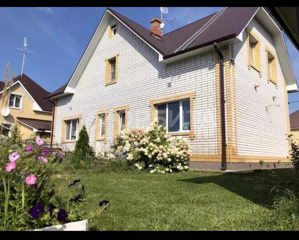 Дом в Тюменская область, Тюмень ул. 1-я Северная, 13 (175 м) - Фото 0