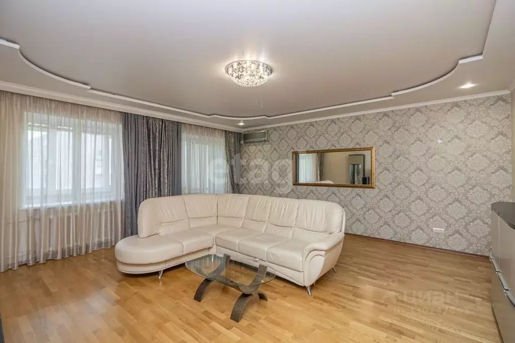 4-к кв. Тюменская область, Тюмень ул. Республики, 86к1 (149.5 м) - Фото 1