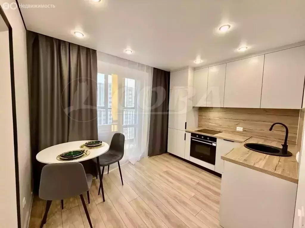 1-комнатная квартира: деревня Патрушева, улица Петра Ершова, 7 (40 м) - Фото 1