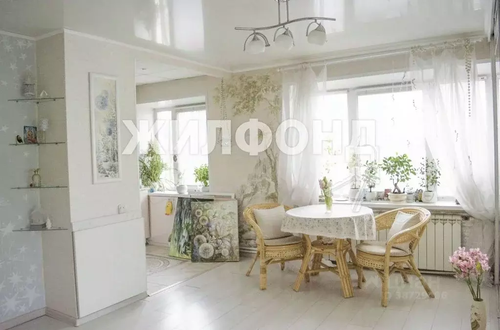 Свободной планировки кв. Орловская область, Орел ул. Тургенева, 37 . - Фото 1
