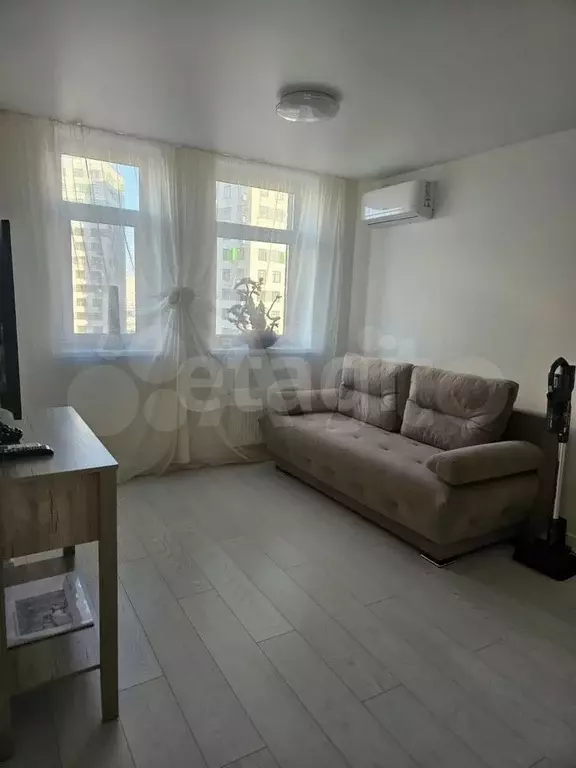 1-к. квартира, 37 м, 8/16 эт. - Фото 1
