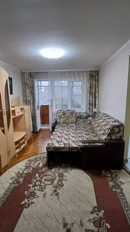 1-к. квартира, 32 м, 4/5 эт. - Фото 0