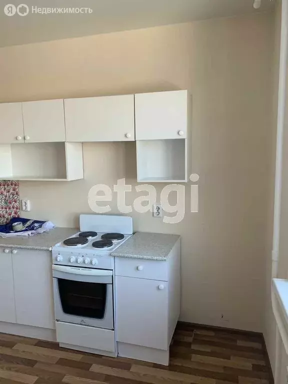 2-комнатная квартира: Тюмень, улица Николая Фёдорова, 17к1 (60 м) - Фото 1