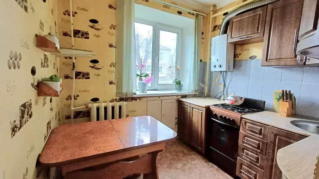 2-к кв. Саратовская область, Вольск Краснооктябрьская ул., 32А (43.0 ... - Фото 0
