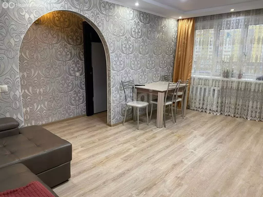 2-комнатная квартира: Норильск, улица Орджоникидзе, 10с2 (44 м) - Фото 0