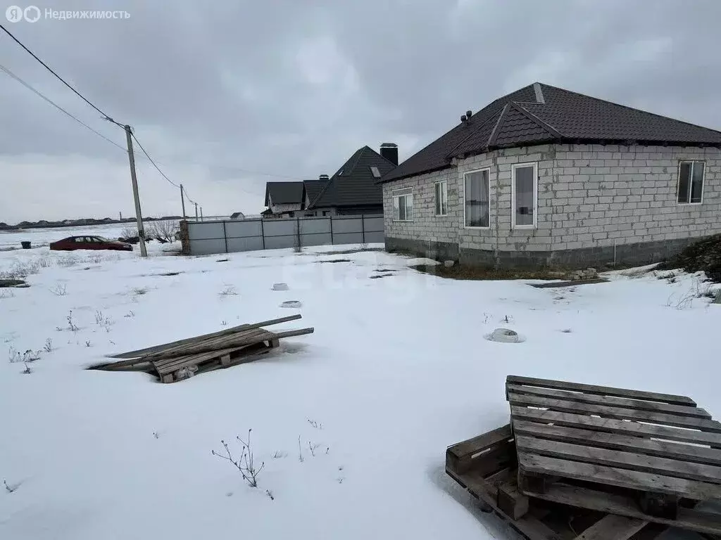 Дом в село Стрелецкое, Праздничная улица (110 м) - Фото 2