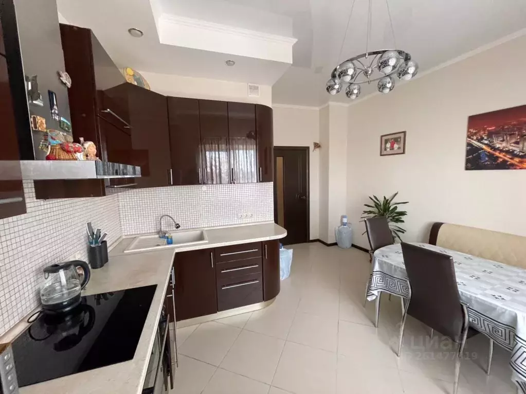 2-к кв. Татарстан, Казань Чистопольская ул., 40 (70.0 м) - Фото 0