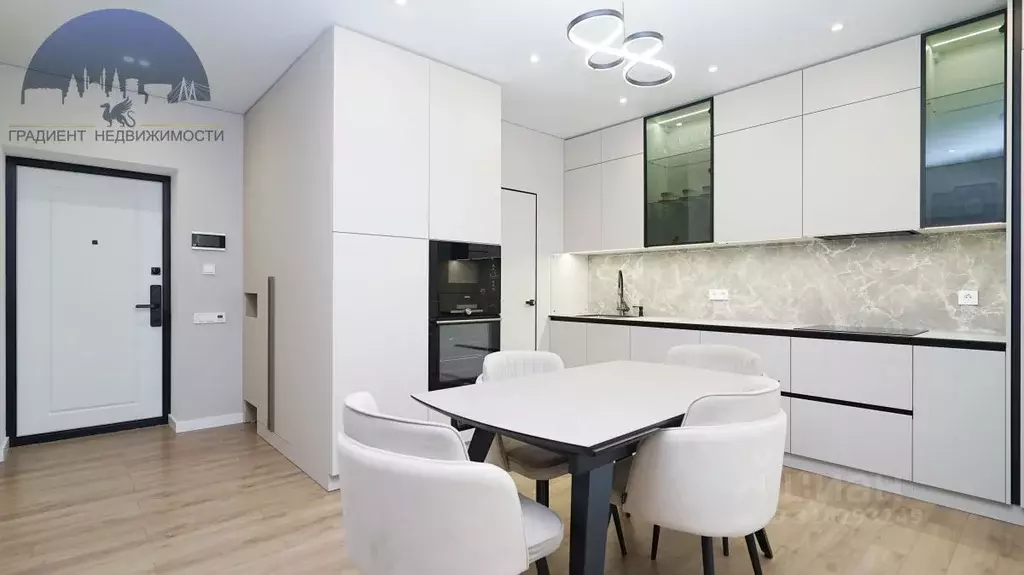 3-к кв. Татарстан, Казань ул. Анаса Тазетдинова, 6 (86.0 м) - Фото 0